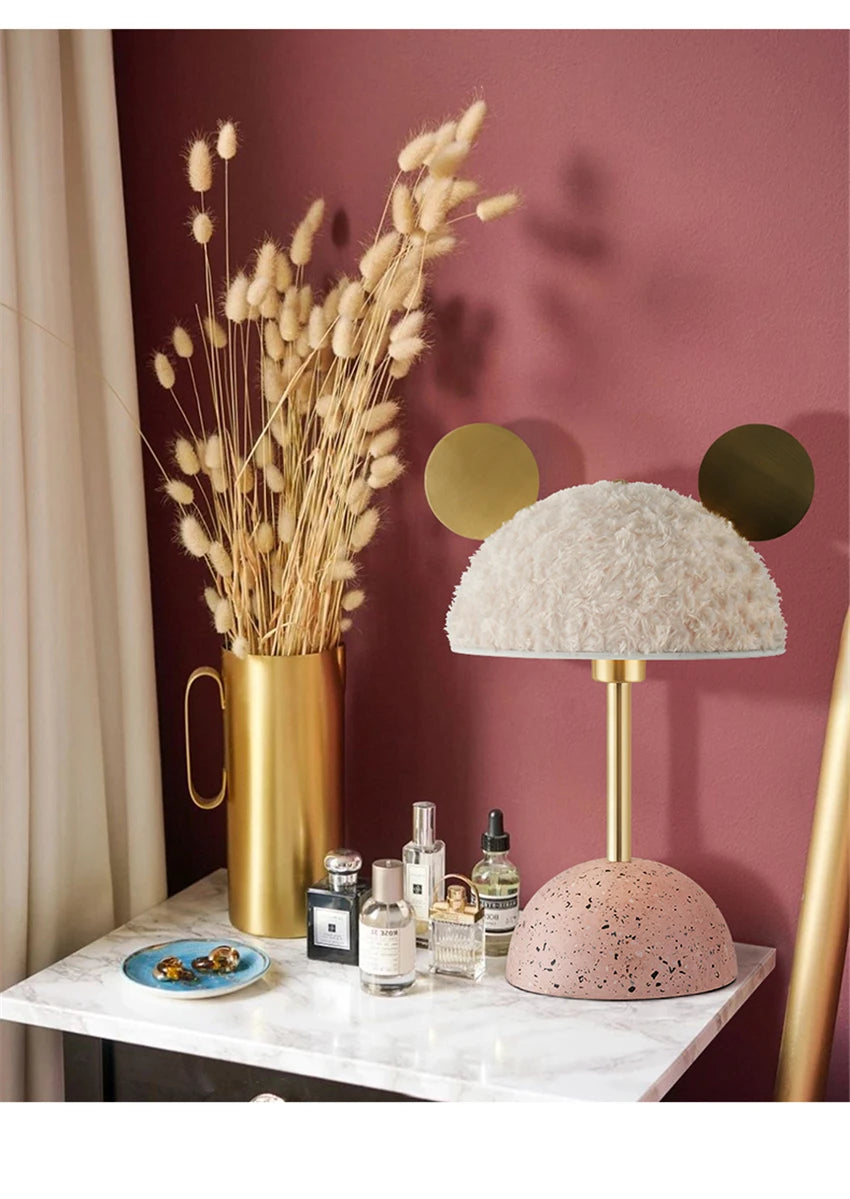 Modern Cute Table Lamps Bedroom Bedside Makeup Table Art Deco Lamp Living Room Luxury Model Room Girl Princess LED Table Lights